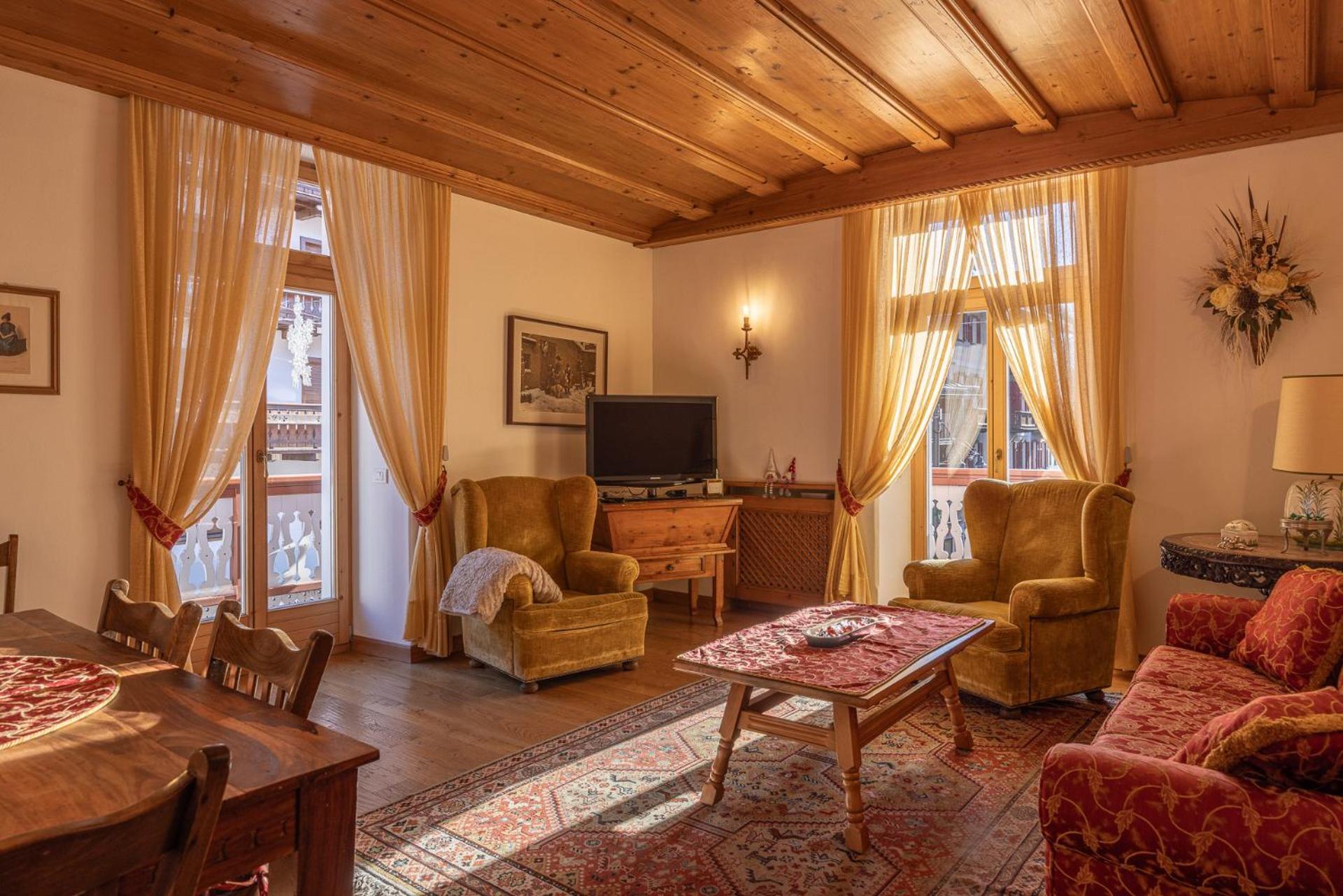 Apartament Casa Ciclamino, Direttamente Sul Corso Di Cortina Dampezzo